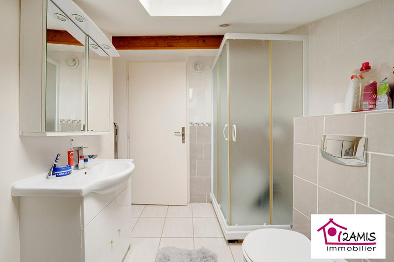 Maison - 286 m² - 10 pièces