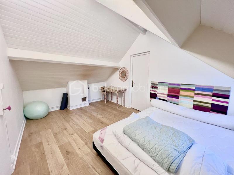 Maison - 110 m² - 6 pièces