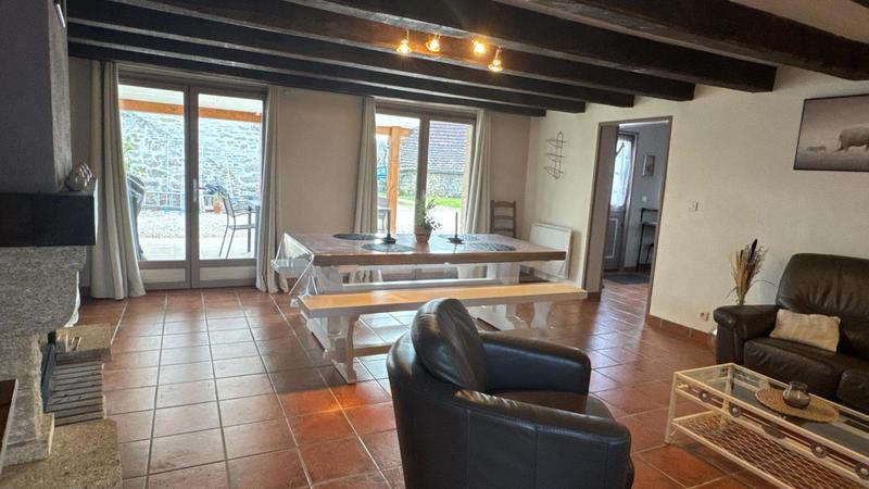 Maison - 250 m² - 10 pièces