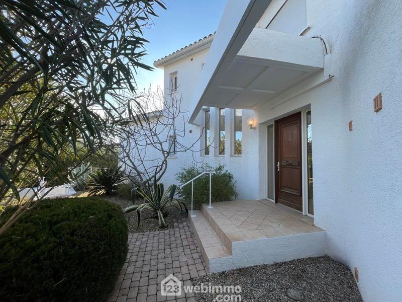 Villa - 178 m² - 5 pièces