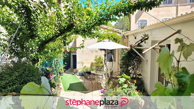 Appartement - 94 m² - 4 pièces