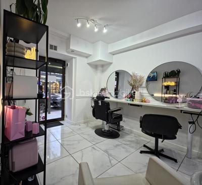 Bureau - 11 m² - 1 pièce