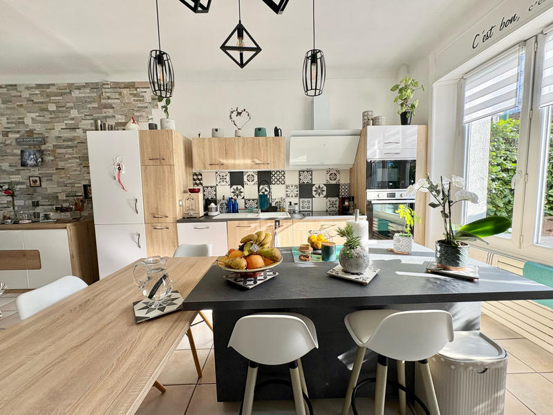 Maison - 140 m² - 6 pièces