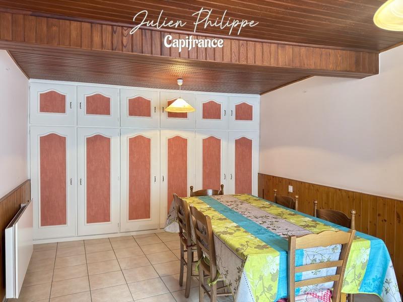 Maison - 96 m² - 5 pièces