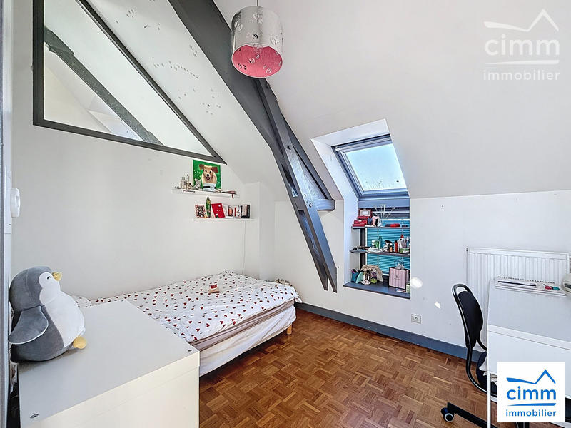 Maison - 202 m² - 7 pièces