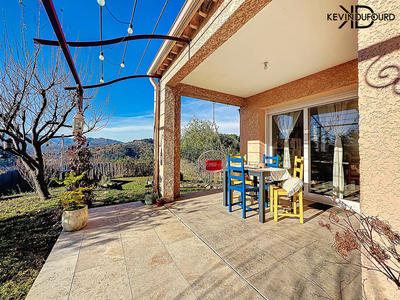 Villa - 90 m² - 5 pièces