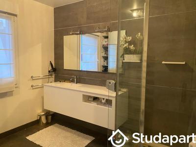 Chambre - 12 m² - 1 pièce