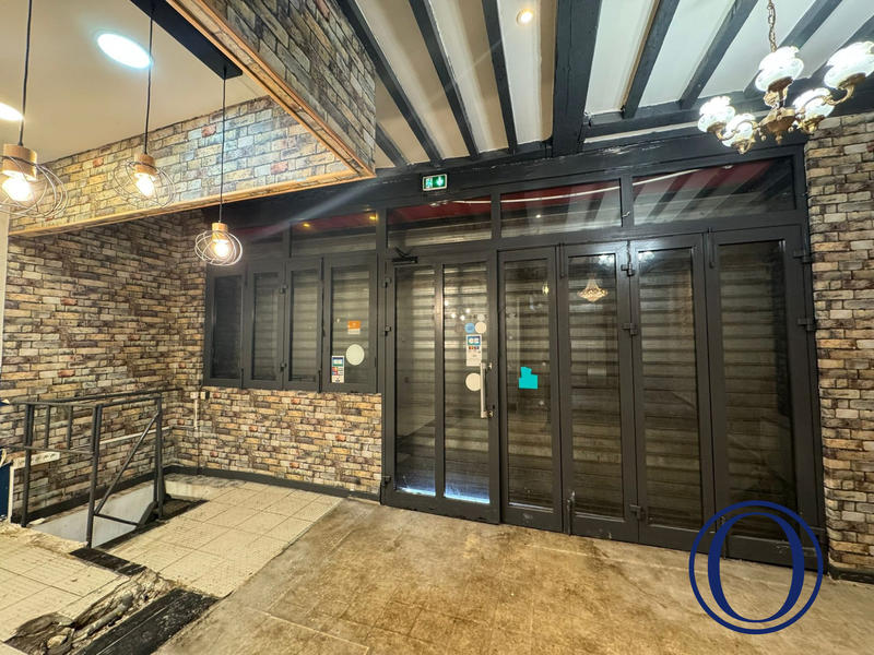 Local commercial - 90 m²