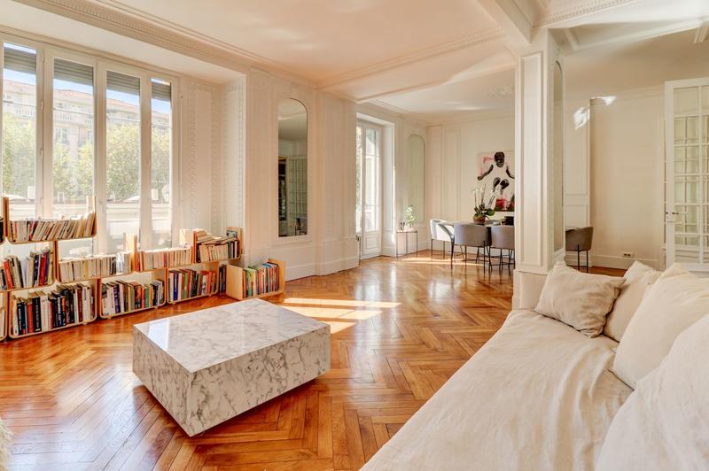 Appartement - 140 m² - 5 pièces