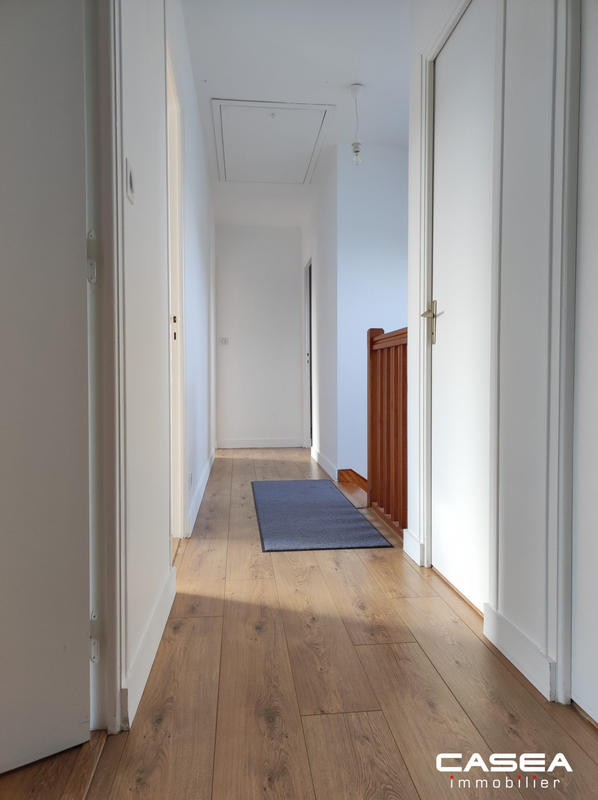 Maison - 147 m² - 8 pièces