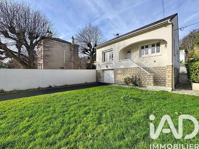 Maison - 157 m² - 8 pièces