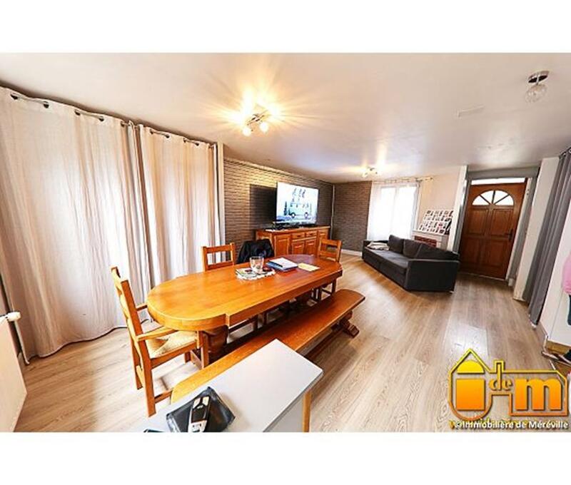 Maison de village - 121 m² - 6 pièces