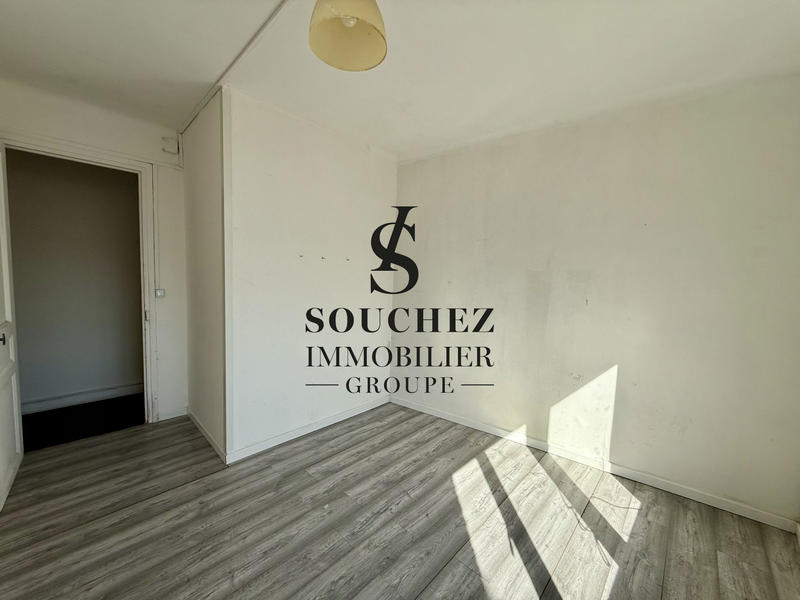 Local commercial - 180 m² - 4 pièces