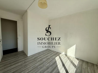 Local commercial - 180 m² - 4 pièces