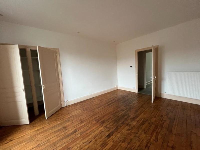 Maison - 193 m² - 10 pièces