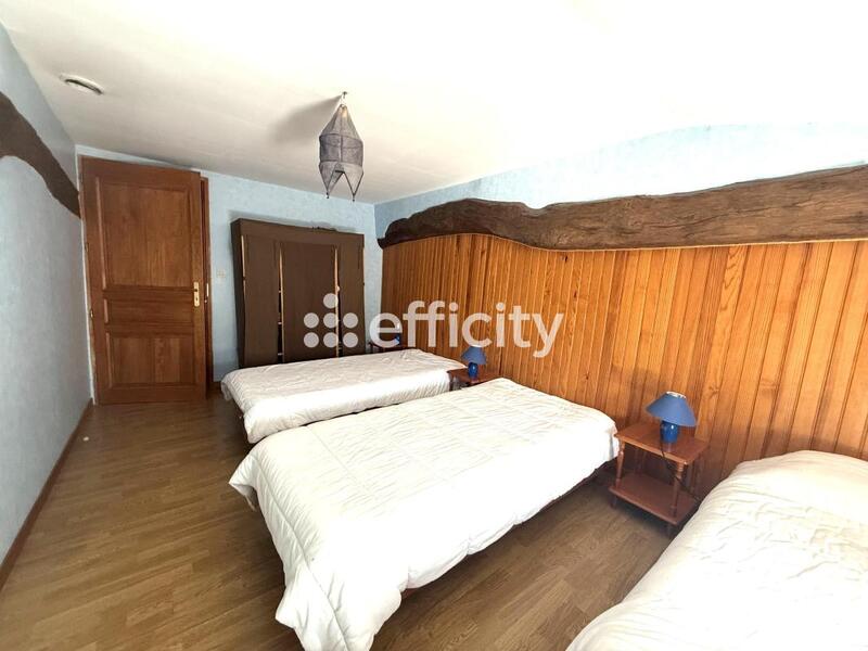 Maison - 198 m² - 6 pièces