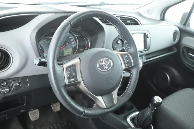 Toyota Yaris 1.4 d-4d Dynamic 5p 90 ch