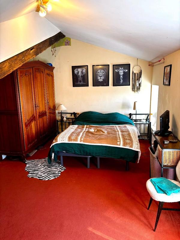 Maison - 228 m² - 10 pièces