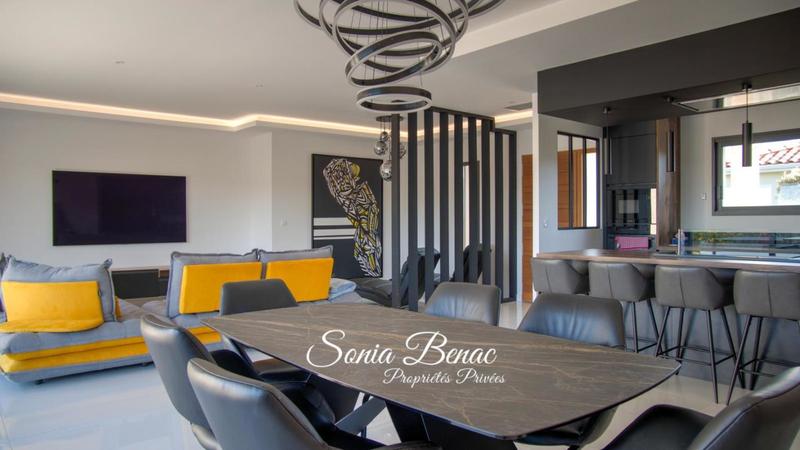 Maison - 147 m² - 5 pièces