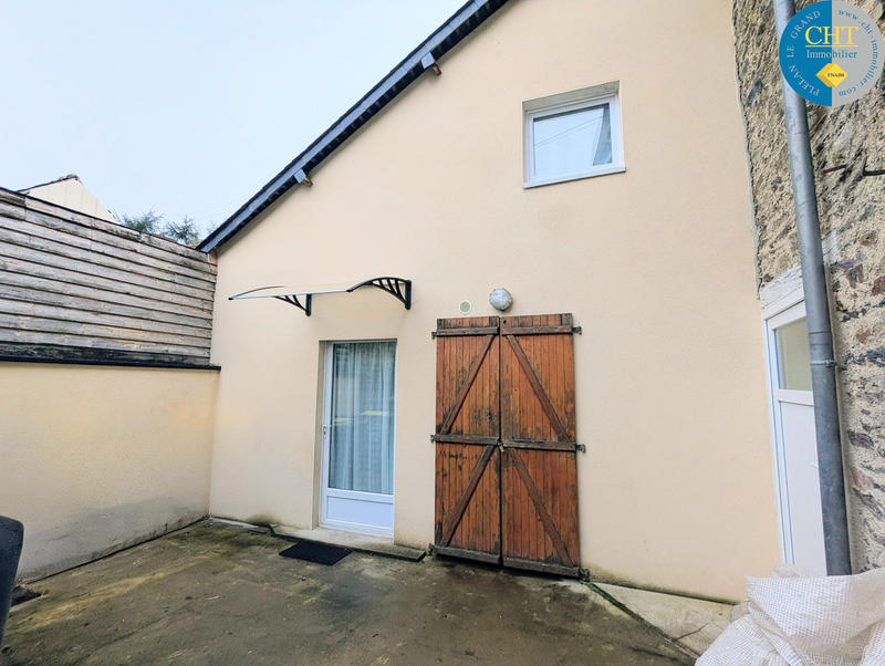 Appartement - 142 m² - 9 pièces