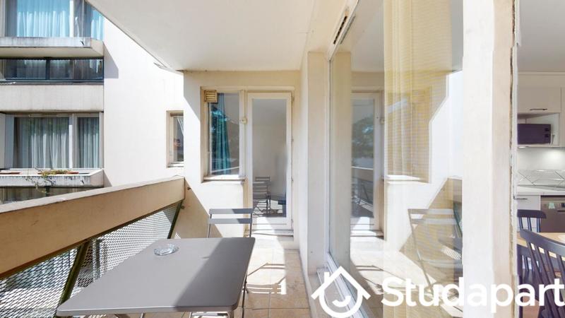 Chambre - 11 m² - 1 pièce