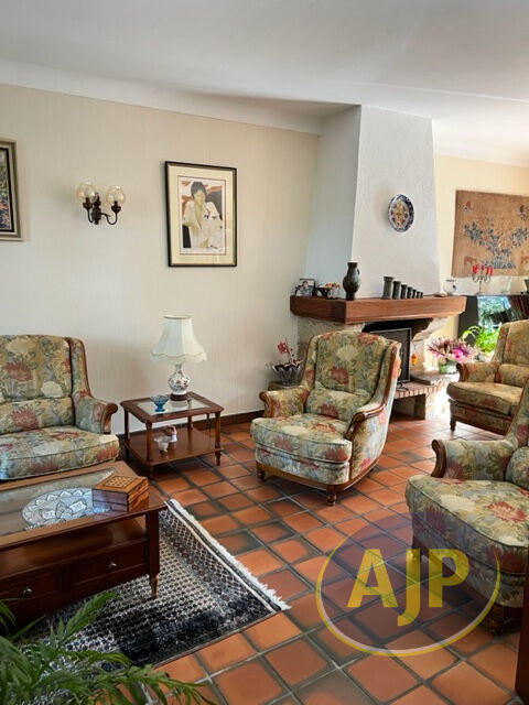 Maison - 143 m² - 6 pièces