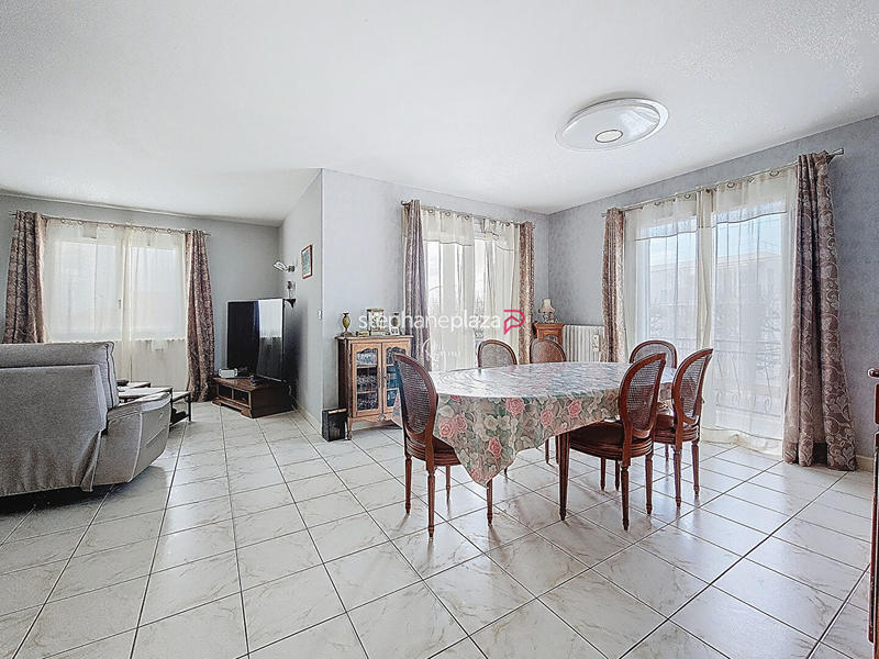 Maison - 160 m² - 7 pièces