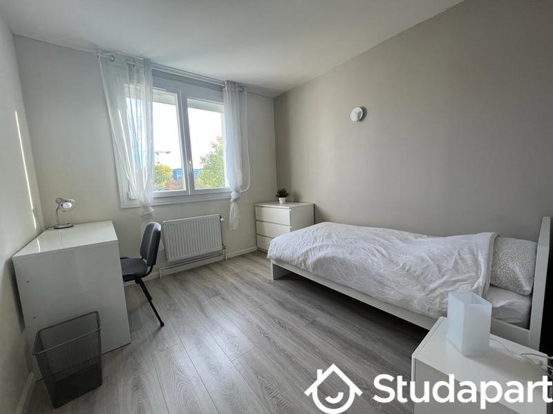 Chambre - 12 m² - 1 pièce