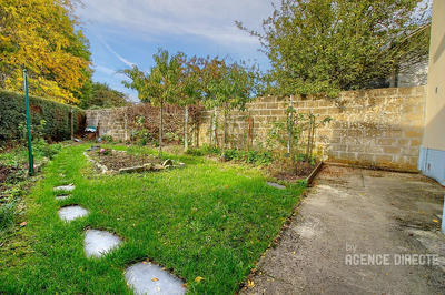 Maison - 93 m² - 4 pièces