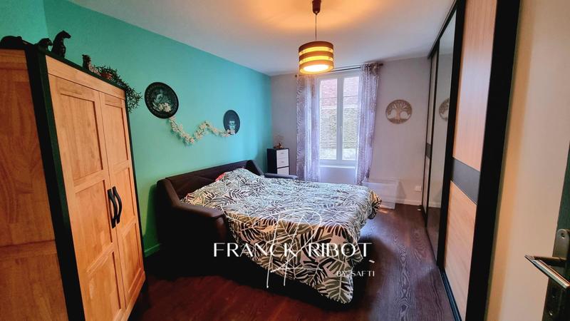 Maison - 147 m² - 6 pièces