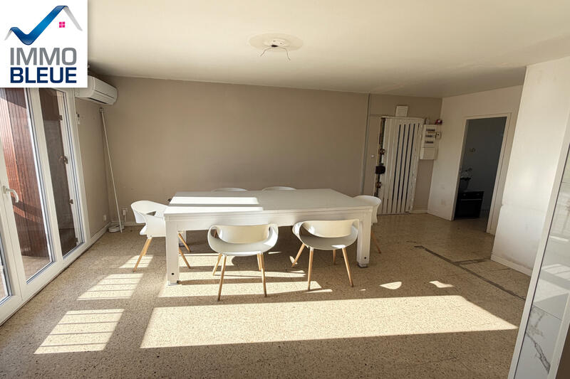 Appartement - 90 m² - 5 pièces