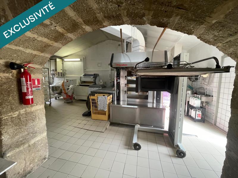 Local commercial - 170 m² - 7 pièces