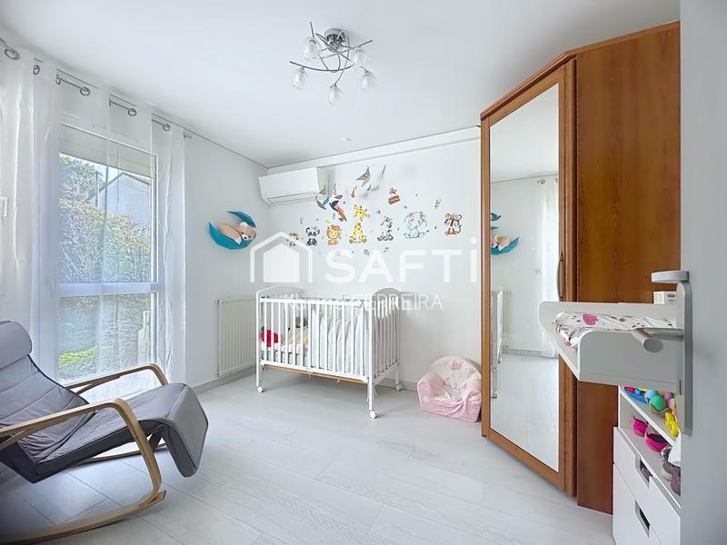 Maison - 92 m² - 5 pièces