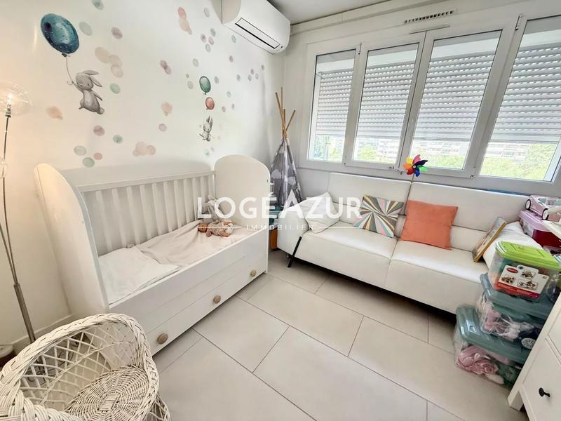 Appartement - 82 m² - 4 pièces