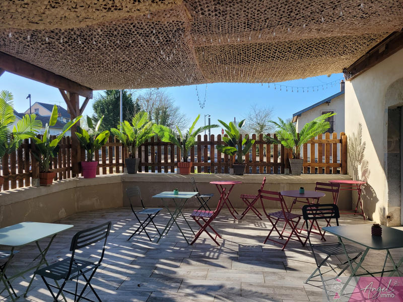 Local commercial - 180 m² - 6 pièces