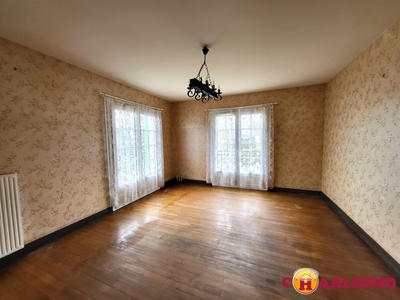 Maison traditionnelle - 133 m² - 6 pièces