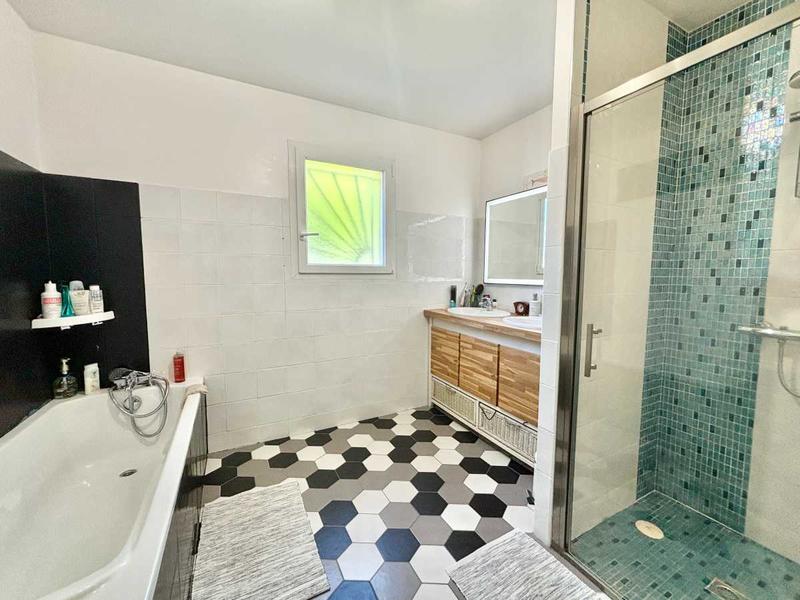 Maison - 146 m² - 6 pièces