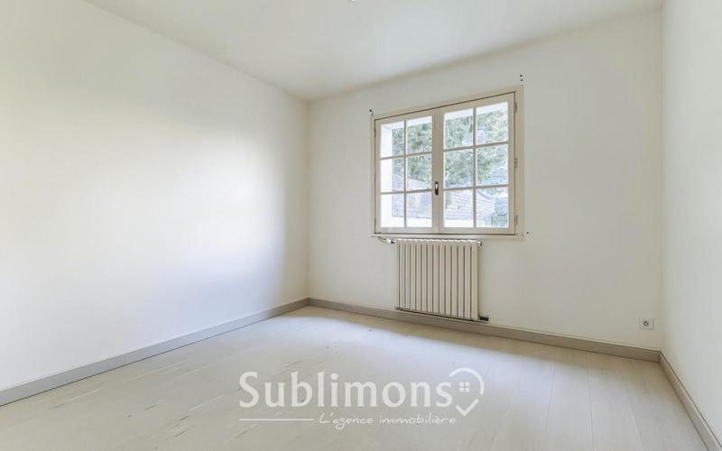 Maison traditionnelle - 133 m² - 6 pièces