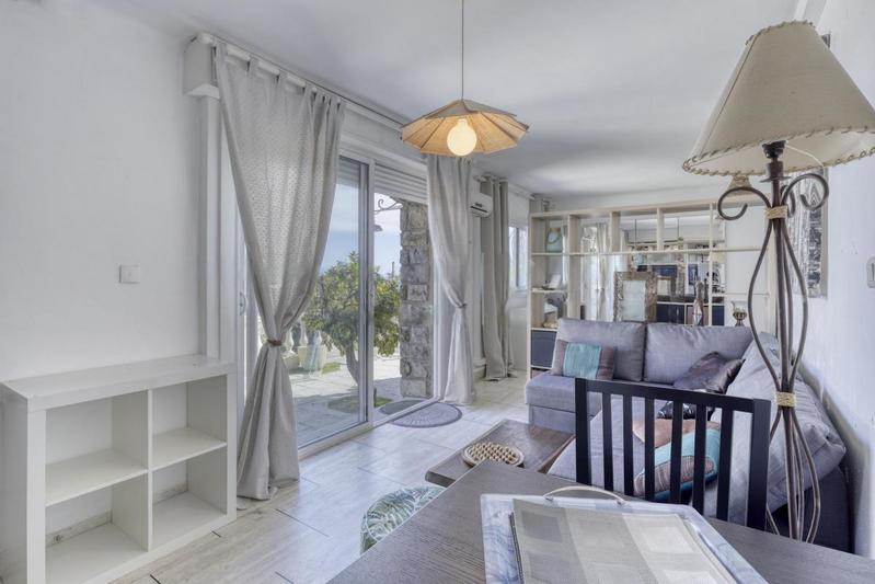 Maison - 255 m² - 8 pièces