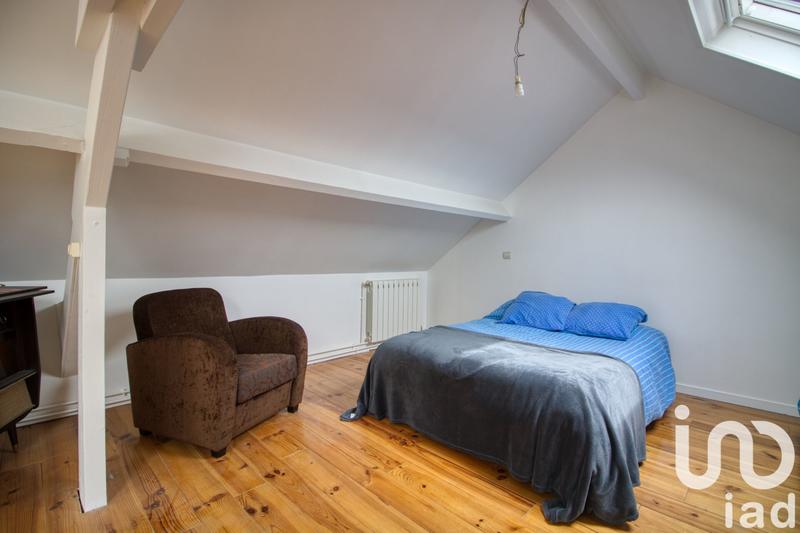 Maison - 200 m² - 8 pièces