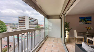 Appartement - 81 m² - 4 pièces