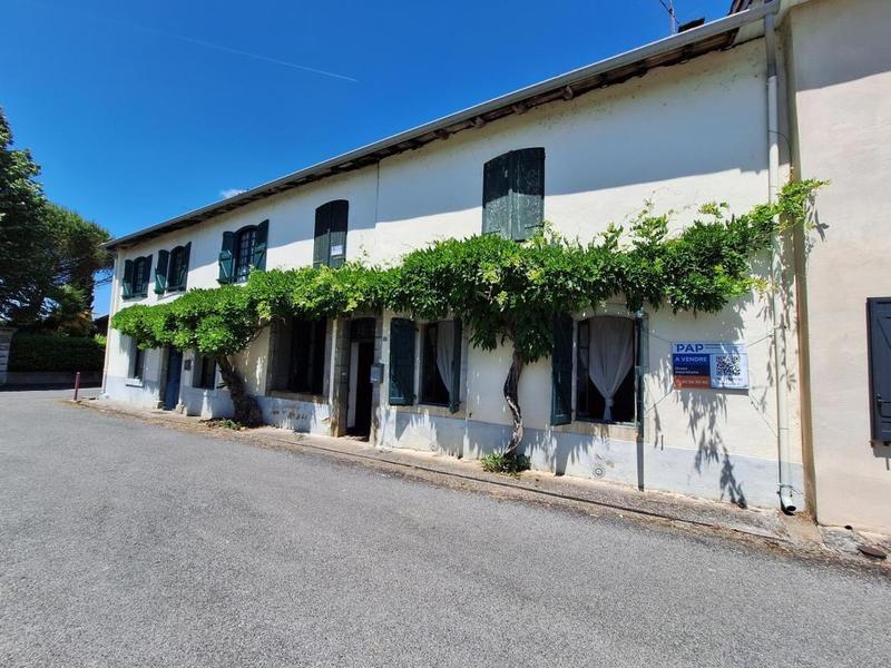 Maison de village - 310 m² - 12 pièces