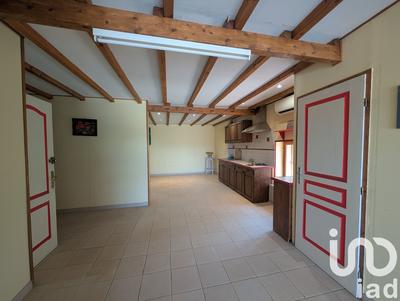 Maison - 180 m² - 5 pièces