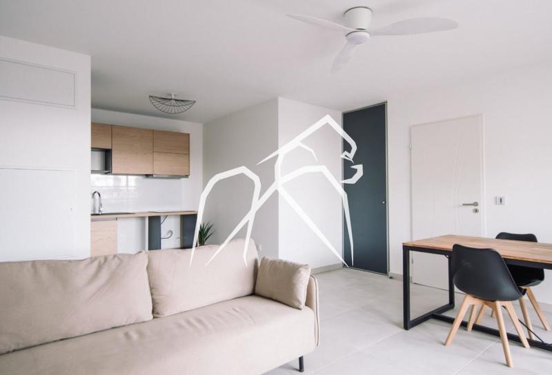 Appartement ancien - 58 m² - 3 pièces