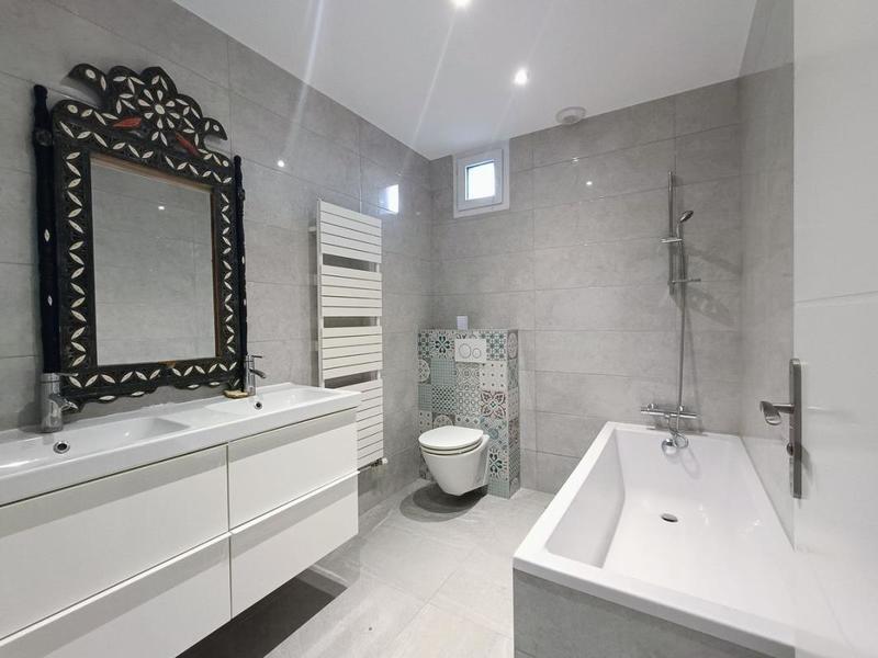 Maison - 128 m² - 4 pièces