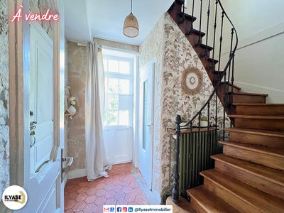 Maison - 356 m² - 11 pièces