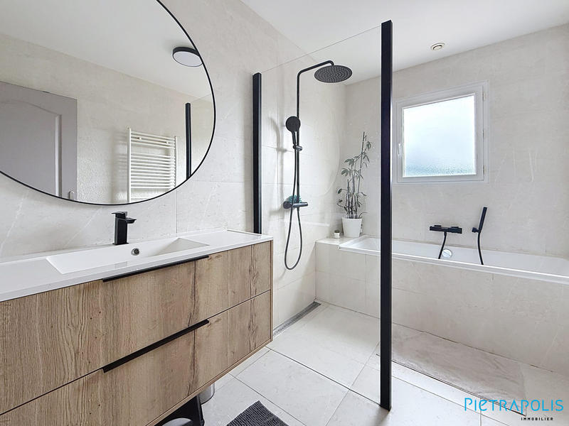 Maison - 112 m² - 6 pièces