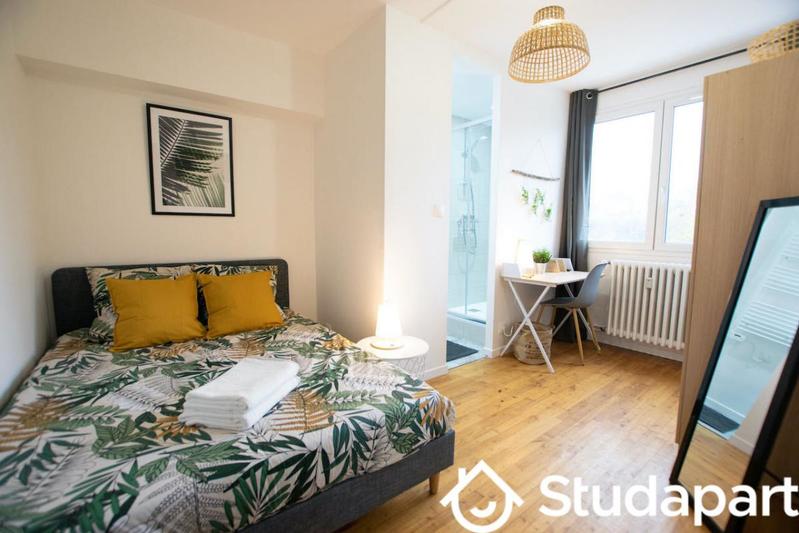 Chambre - 12 m² - 1 pièce