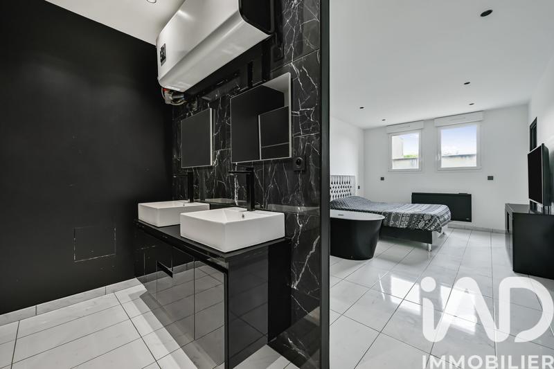 Appartement - 182 m² - 7 pièces