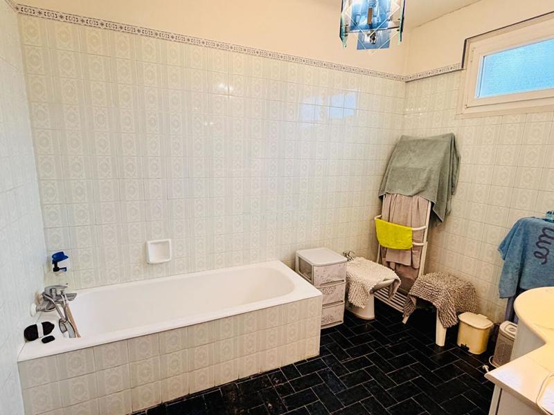 Maison - 111 m² - 4 pièces